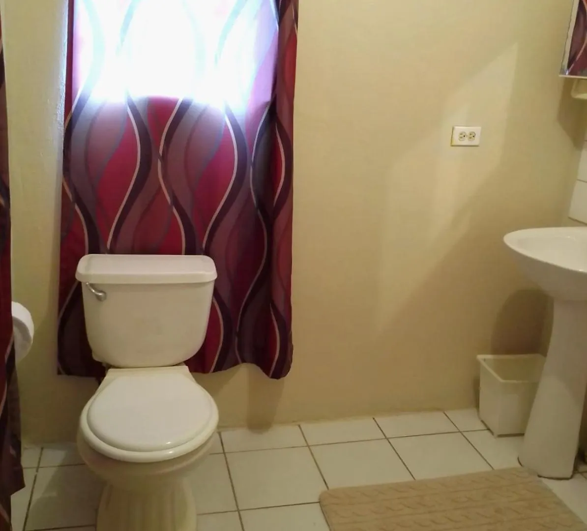 Highpoint Island Villas Ocho Rios Guest house